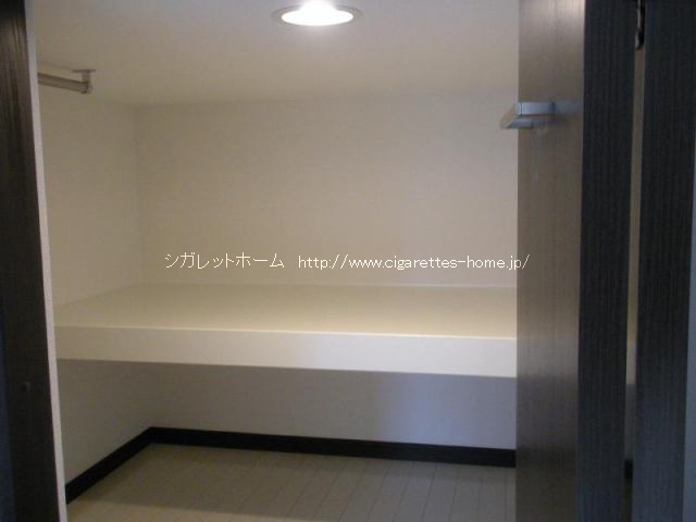 ロフト下収納